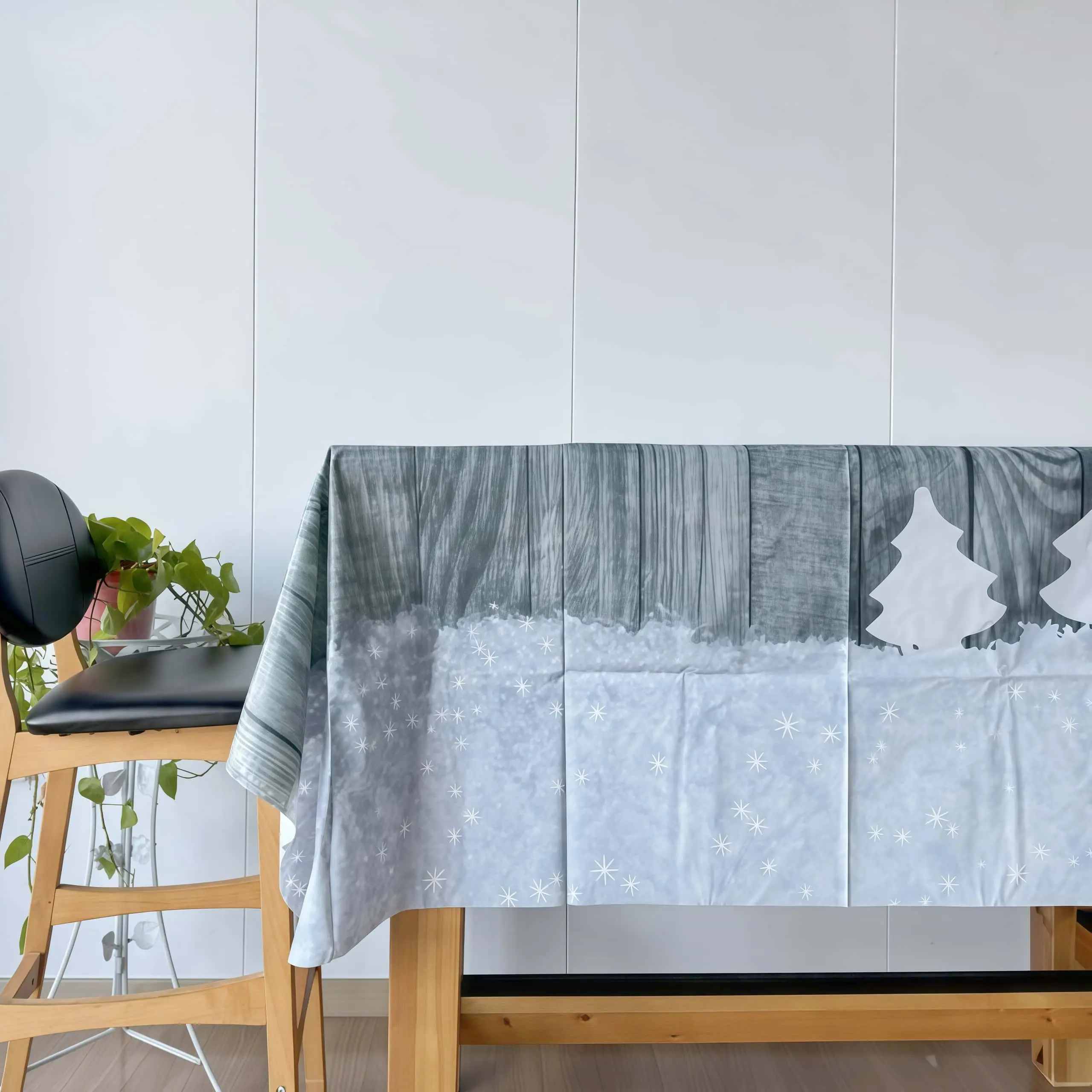 Functional PEVA Tablecloth for the Holidays